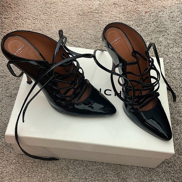 Black Givenchy lace up mules - Picture 1 of 4